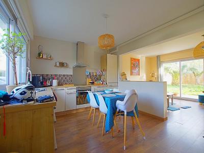For sale Gare Saint Michel 5 rooms 122 m2 Vendee (85100) photo 2