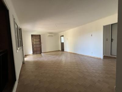 For sale LES MARTGAUX 3 rooms 65 m2 Bouches du Rhone (13013) photo 2