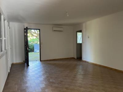 For sale LES MARTGAUX 3 rooms 65 m2 Bouches du Rhone (13013) photo 3