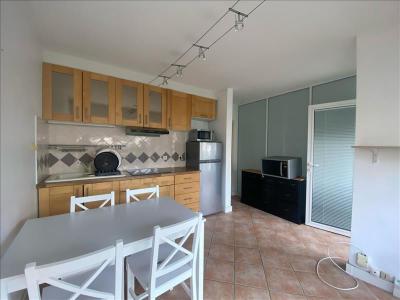 For rent Chesnay 1 room 26 m2 Yvelines (78150) photo 0