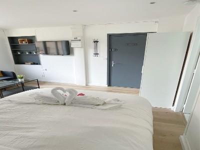 For rent Toulon 1 room 42 m2 Var (83200) photo 3