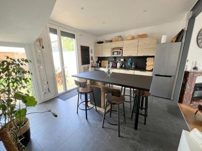 For sale Mans 4 rooms 82 m2 Sarthe (72000) photo 2