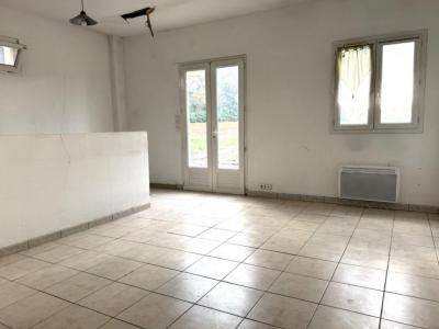 For sale Luynes 1 room 29 m2 Bouches du Rhone (13080) photo 2