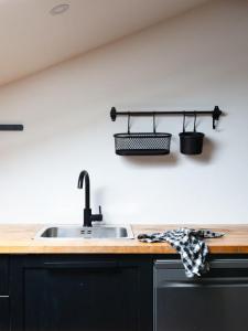 For sale Paris-20eme-arrondissement 2 rooms 61 m2 Paris (75020) photo 1