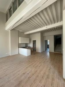 For rent Lyon-4eme-arrondissement 3 rooms 107 m2 Rhone (69004) photo 4