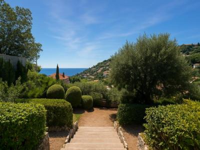For sale Sainte-maxime 7 rooms 140 m2 Var (83120) photo 0