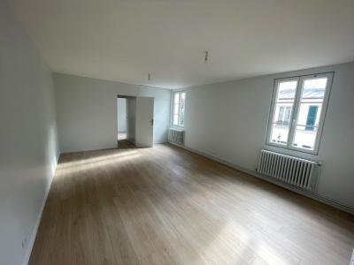 For rent Neuilly-sur-seine 2 rooms 56 m2 Hauts de Seine (92200) photo 1