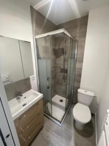 For rent Neuilly-sur-seine 2 rooms 56 m2 Hauts de Seine (92200) photo 2