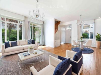 For sale Paris-14eme-arrondissement 6 rooms 295 m2 Paris (75014) photo 0
