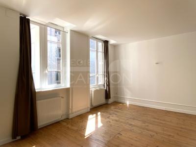 Louer Appartement Saint-etienne 642 euros