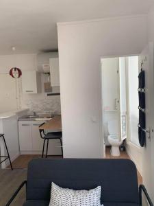 For rent Paris-10eme-arrondissement 1 room 21 m2 Paris (75010) photo 3