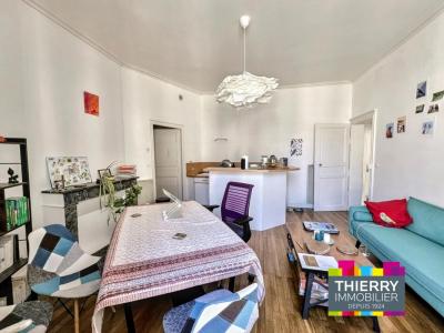 For sale Nantes 3 rooms 71 m2 Loire atlantique (44000) photo 2
