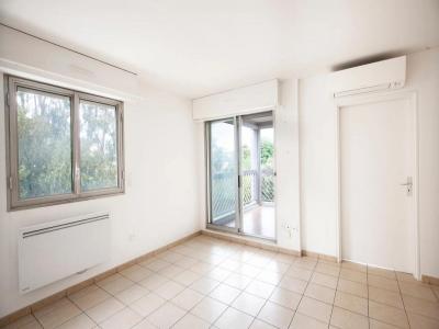 For sale Marseille-8eme-arrondissement 2 rooms 39 m2 Bouches du Rhone (13008) photo 0