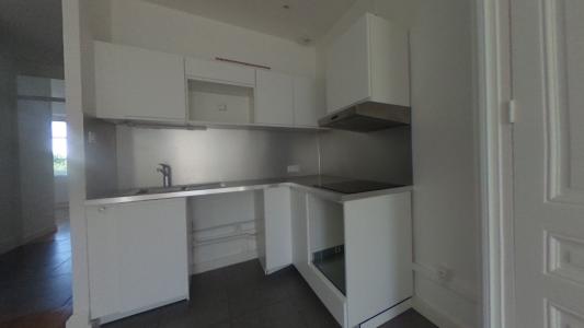 For rent Lyon-7eme-arrondissement 3 rooms 55 m2 Rhone (69007) photo 1