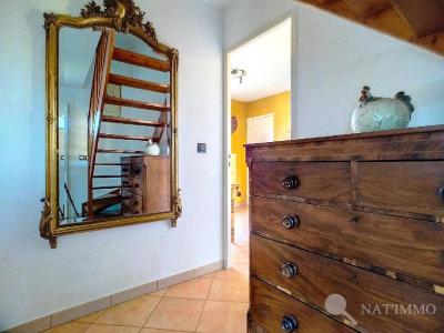 For sale 4 rooms 90 m2 Var (83550) photo 0