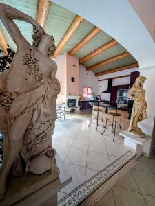For sale PROCHE BAGNOLS SUR CEZE 6 rooms 240 m2 Gard (30330) photo 4