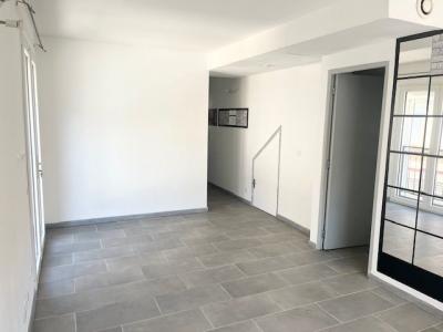 For sale CENTRE VILLE  RIVE GAUCHE 2 rooms 33 m2 Gard (30240) photo 1
