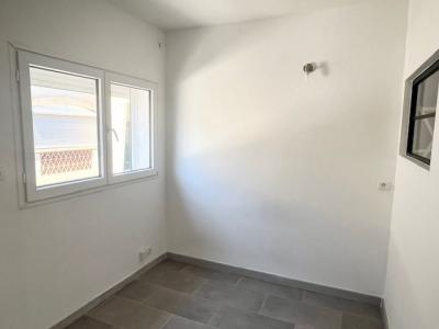 For sale CENTRE VILLE  RIVE GAUCHE 2 rooms 33 m2 Gard (30240) photo 4