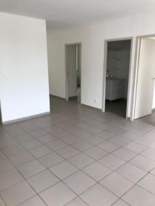 For sale 4 rooms 70 m2 Gard (30500) photo 1