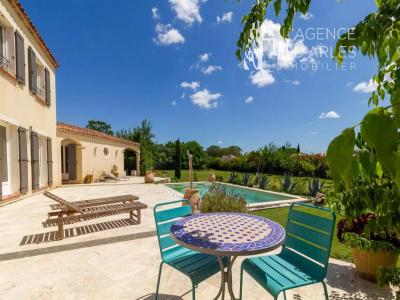 For sale Arles 5 rooms 210 m2 Bouches du Rhone (13200) photo 0