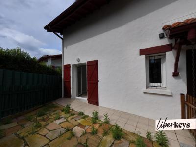 For sale Urrugne 2 rooms 37 m2 Pyrenees atlantiques (64122) photo 0