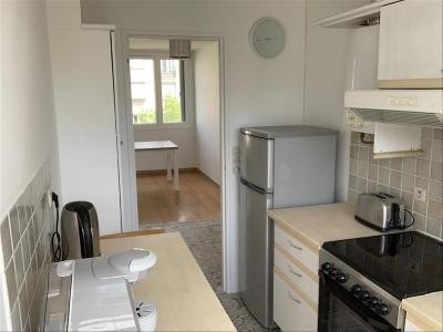 For rent Maisons-alfort 2 rooms 41 m2 Val de Marne (94700) photo 2