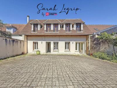 For sale Compiegne 9 rooms 256 m2 Oise (60200) photo 0