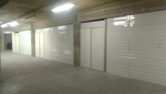 Louer Parking 6 m2 Vaux-le-penil