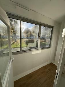 For sale Tourcoing 3 rooms 68 m2 Nord (59200) photo 2