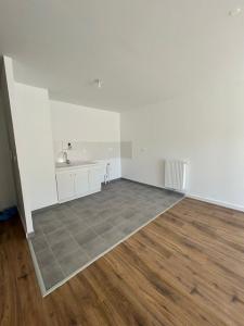 For rent Montaigu 3 rooms 64 m2 Vendee (85600) photo 2