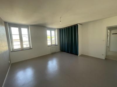 Louer Appartement 72 m2 Poix-terron