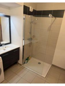 For rent Ecully 2 rooms 42 m2 Rhone (69130) photo 2