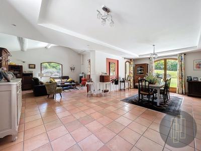 For sale Gleize 7 rooms 246 m2 Rhone (69400) photo 2