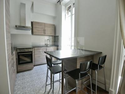 For rent Lyon-1er-arrondissement 2 rooms 56 m2 Rhone (69001) photo 2
