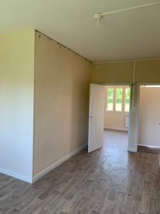 Louer Appartement 33 m2 Ville-sous-la-ferte