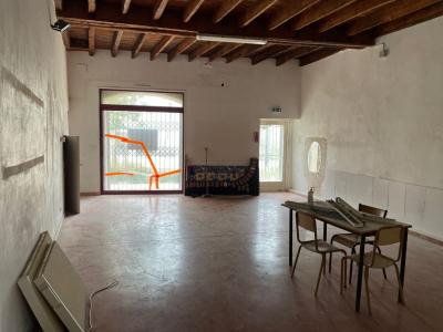 Acheter Local commercial Bernis 282200 euros