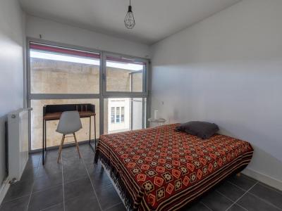 For rent Bordeaux 1 room 25 m2 Gironde (33300) photo 1
