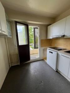 For sale LES MURIERS 3 rooms 65 m2 Val de Marne (94100) photo 2