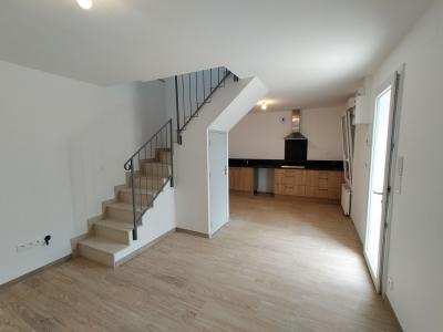 For sale 3 rooms 54 m2 Sarthe (72140) photo 0