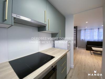 For rent Issy-les-moulineaux 2 rooms 40 m2 Hauts de Seine (92130) photo 3