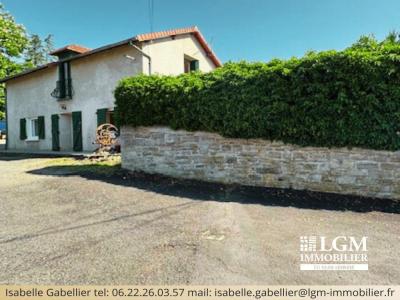 For sale Gannat 4 rooms 102 m2 Allier (03800) photo 0