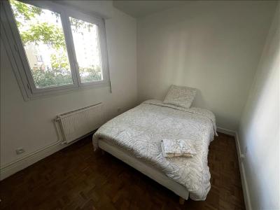 For rent Lyon-7eme-arrondissement 4 rooms 79 m2 Rhone (69007) photo 4