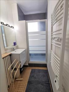 For rent Asnieres-sur-seine 3 rooms 52 m2 Hauts de Seine (92600) photo 4