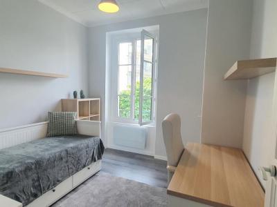 For rent Lyon-3eme-arrondissement 3 rooms 56 m2 Rhone (69003) photo 4