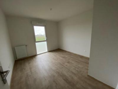 Louer Appartement Lespinasse 561 euros