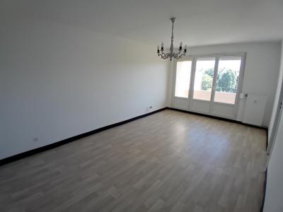 For rent Vouziers 4 rooms 85 m2 Ardennes (08400) photo 1
