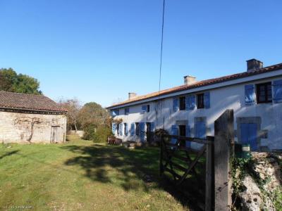 For sale Lezay 7 rooms 180 m2 Deux sevres (79120) photo 1