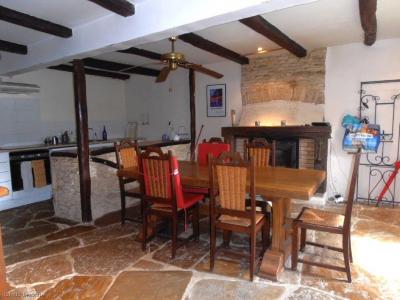 For sale Lezay 7 rooms 180 m2 Deux sevres (79120) photo 4