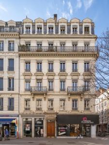 For rent Lyon-3eme-arrondissement 2 rooms 61 m2 Rhone (69003) photo 0