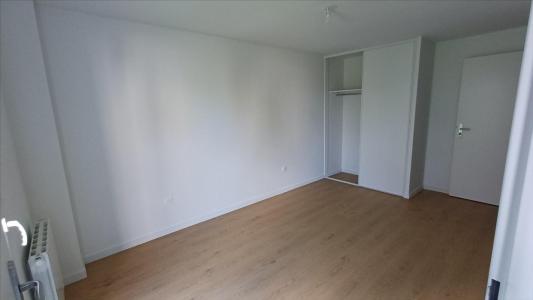 For rent Clermont-ferrand 2 rooms 44 m2 Puy de dome (63100) photo 2